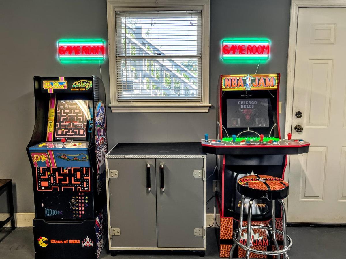 פיג'ן פורג' Ole Smoky Bnb - Game Room, Hot Tub, Mtn Views! מראה חיצוני תמונה