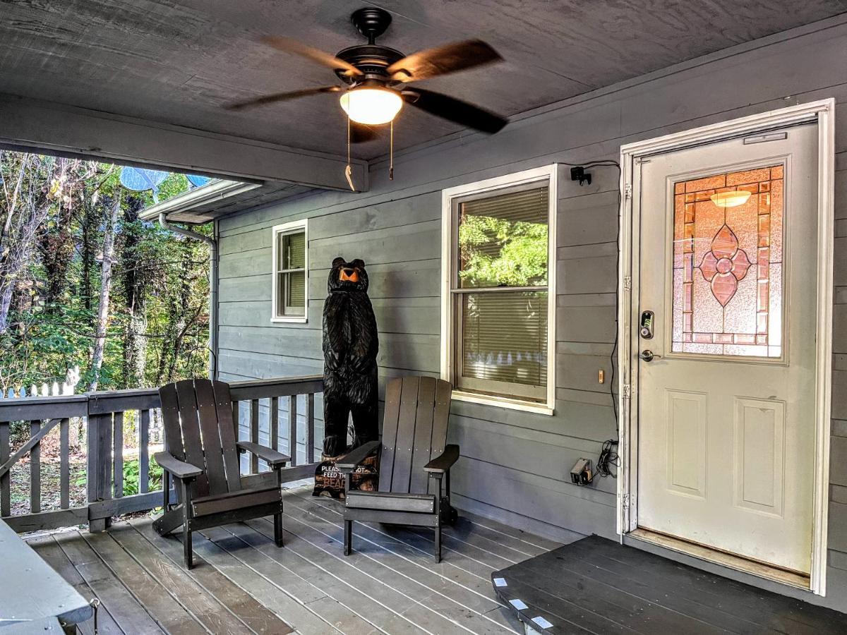 פיג'ן פורג' Ole Smoky Bnb - Game Room, Hot Tub, Mtn Views! מראה חיצוני תמונה
