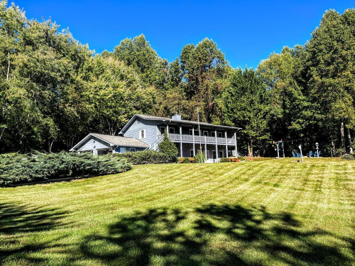 פיג'ן פורג' Ole Smoky Bnb - Game Room, Hot Tub, Mtn Views! מראה חיצוני תמונה