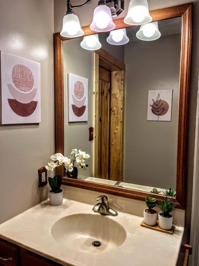 פיג'ן פורג' Ole Smoky Bnb - Game Room, Hot Tub, Mtn Views! מראה חיצוני תמונה